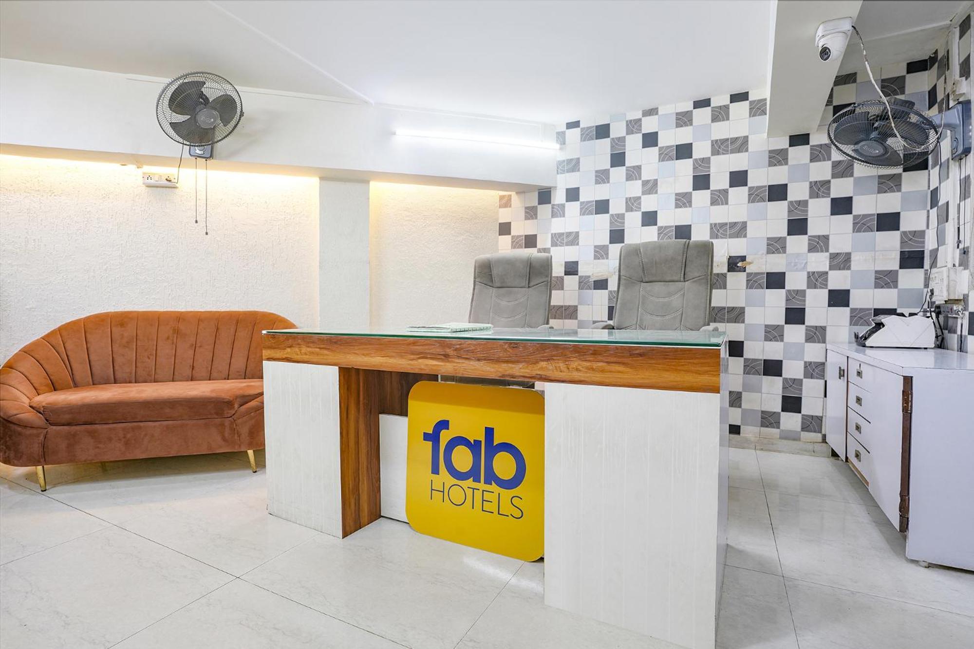 Fabhotel Shree Balaji Apartment Mira-Bhayandar Exterior foto