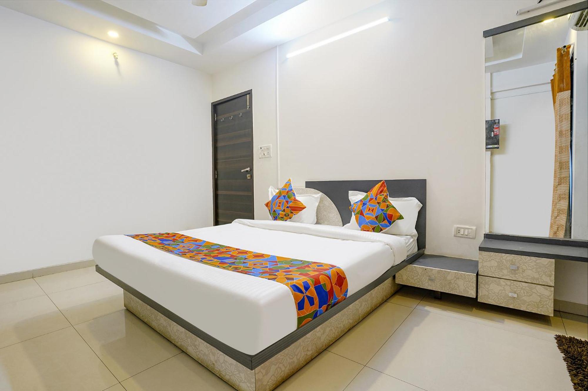 Fabhotel Shree Balaji Apartment Mira-Bhayandar Exterior foto